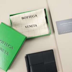 보테가베네타 [BOTTEGA VENETA] 수입프리미엄급 빅 인트레치아토 머니클립