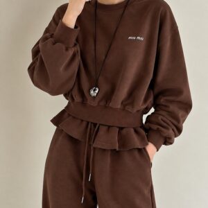 미우미우 밍크기모 크롭맨투맨 프릴 팬츠 세트